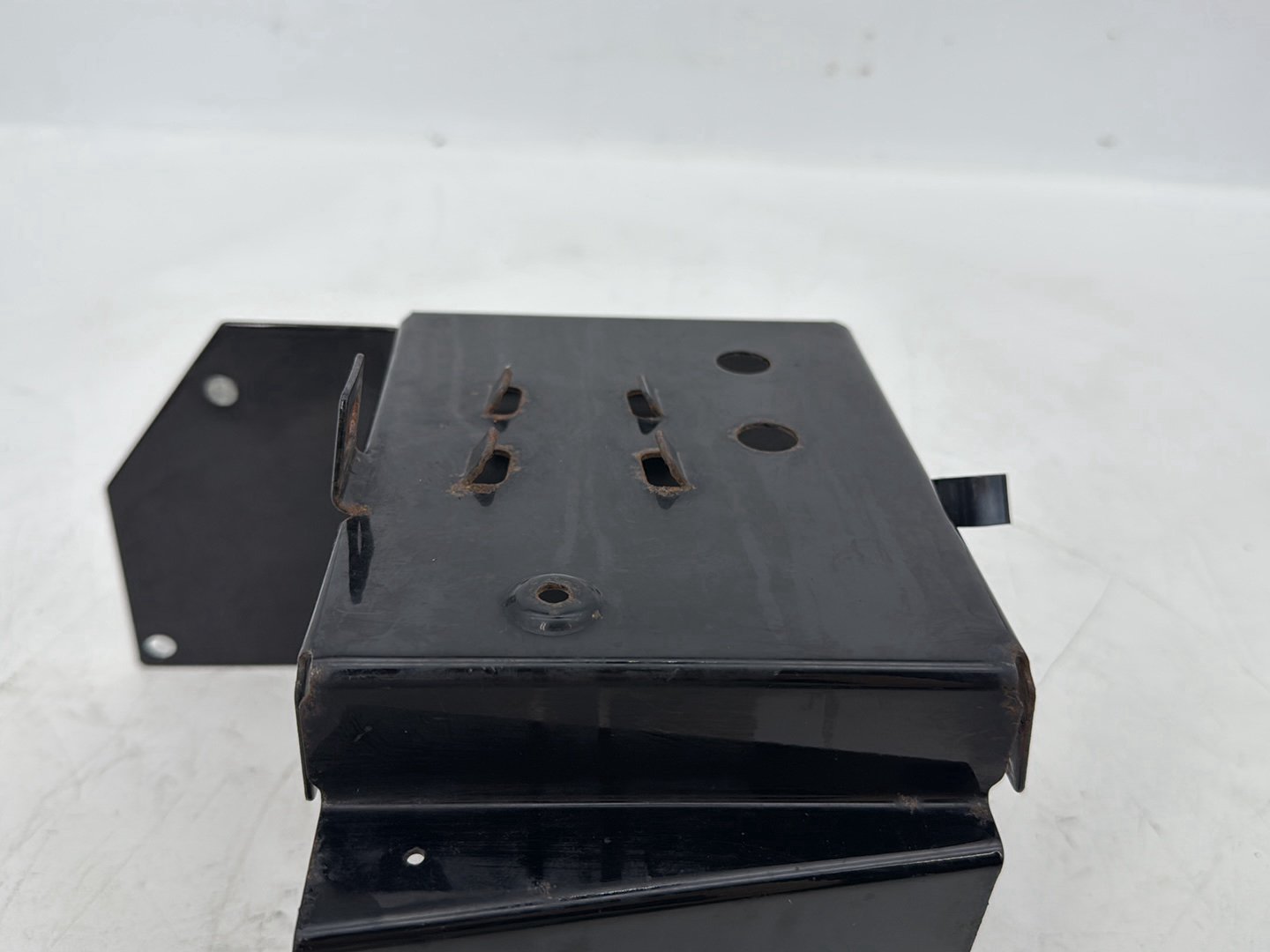 2007 - 2012 Harley-Davidson Touring Electra Glide Ultra Battery Tray Bracket Holder Carrier