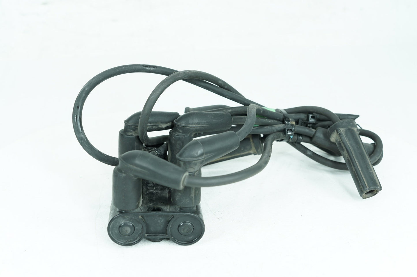 2019 Harley Touring FLHX Street Glide OEM Ignition Coil Spark Plugs Cable
