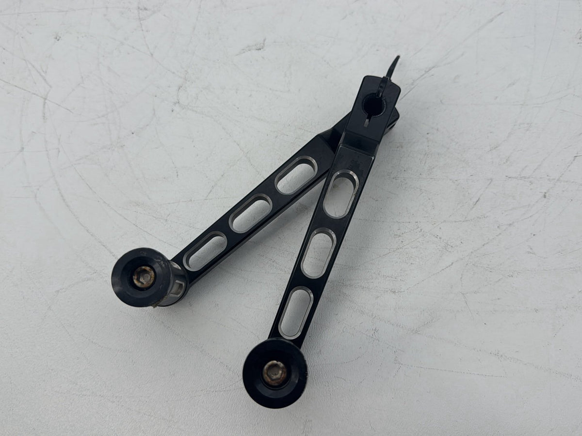 2008 Harley Touring Electra Glide Gear Shifter Lever Pedal Pedals CNC Edge Cut