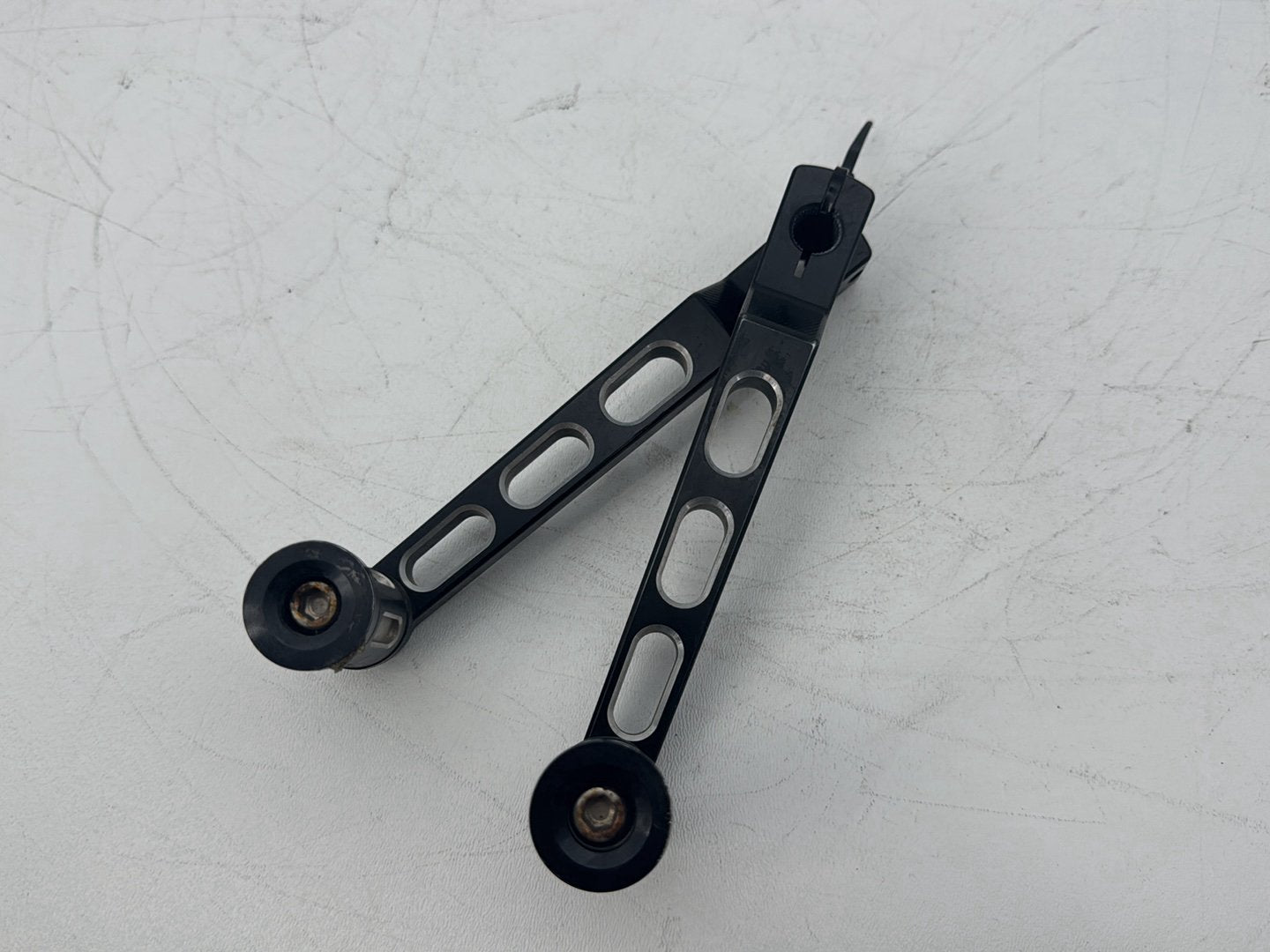 2008 Harley Touring Electra Glide Gear Shifter Lever Pedal Pedals CNC Edge Cut