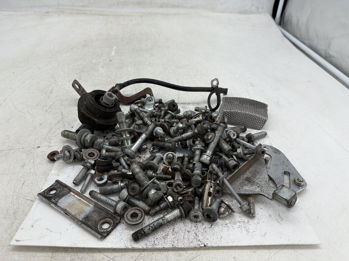 2015 Harley Electra Glide Touring Ultra OEM Hardware Bolts Nuts & Brackets