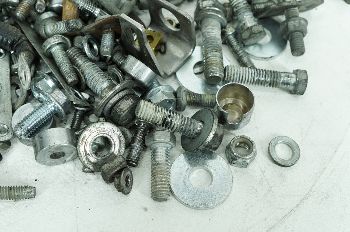 2000 Harley-Davidson Touring FLHRCI - Hardware Bolts Nuts & Brackets