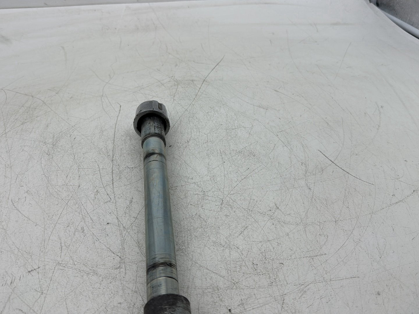 2006 Harley Electra Glide Touring Classic FLHTCI OEM Front Wheel Axle Bolt Shaft