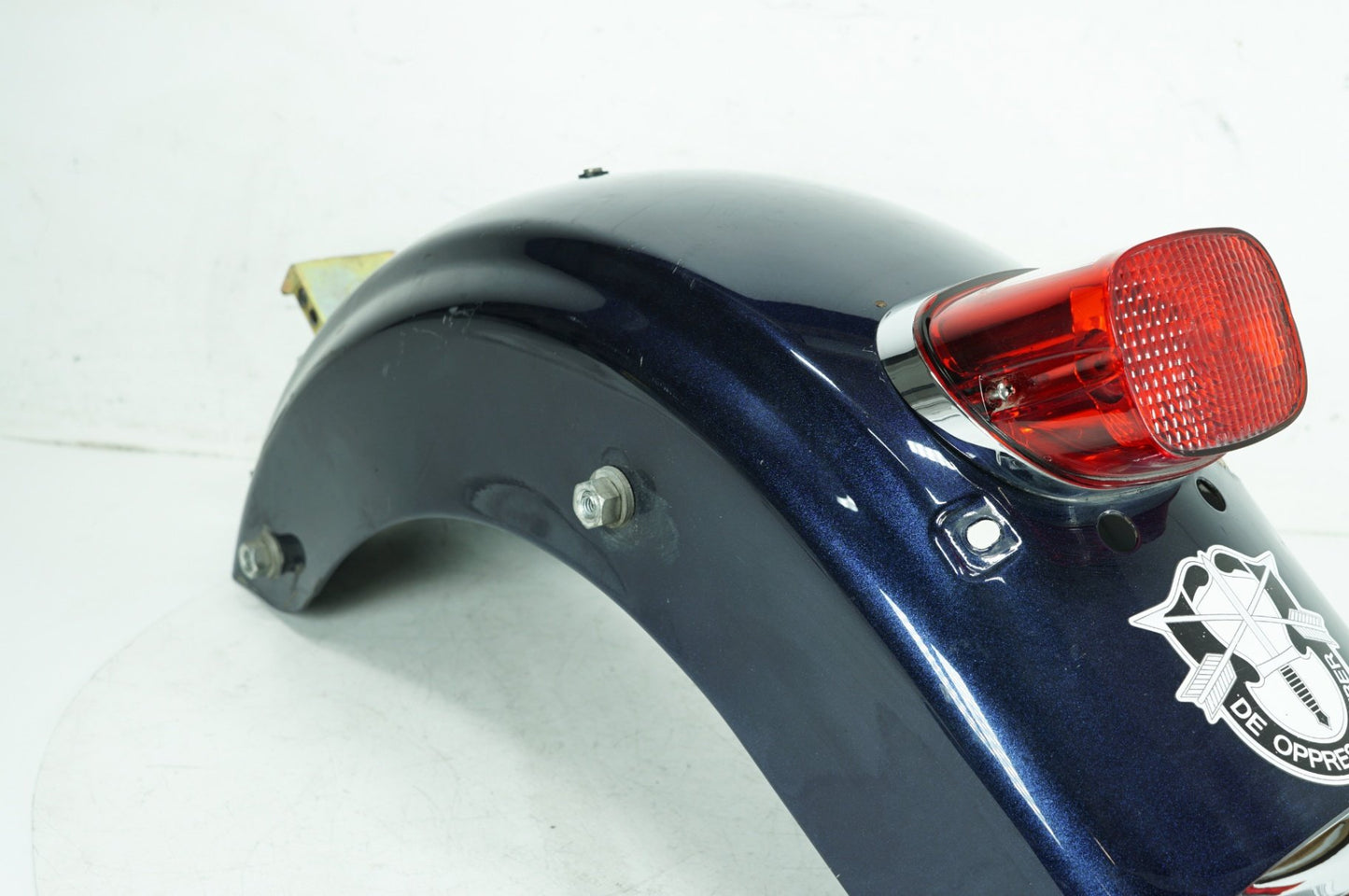 2008 - 2016 Harley-Davidson Touring Electra Glide Ultra Rear Wheel Fender Taillight Brake Lamp 59579-09