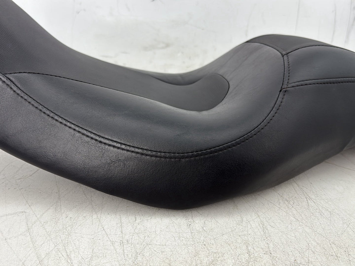 2010 Harley Dyna Fat Bob FXDF OEM Passenger Rider Driver Seat Saddle