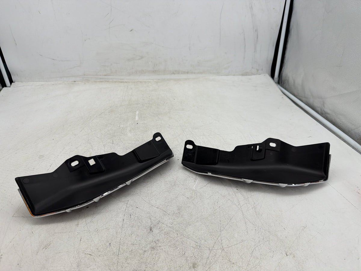 15 Harley Electra Glide Touring Ultra OEM Left Right Flare Wind Deflector Cover