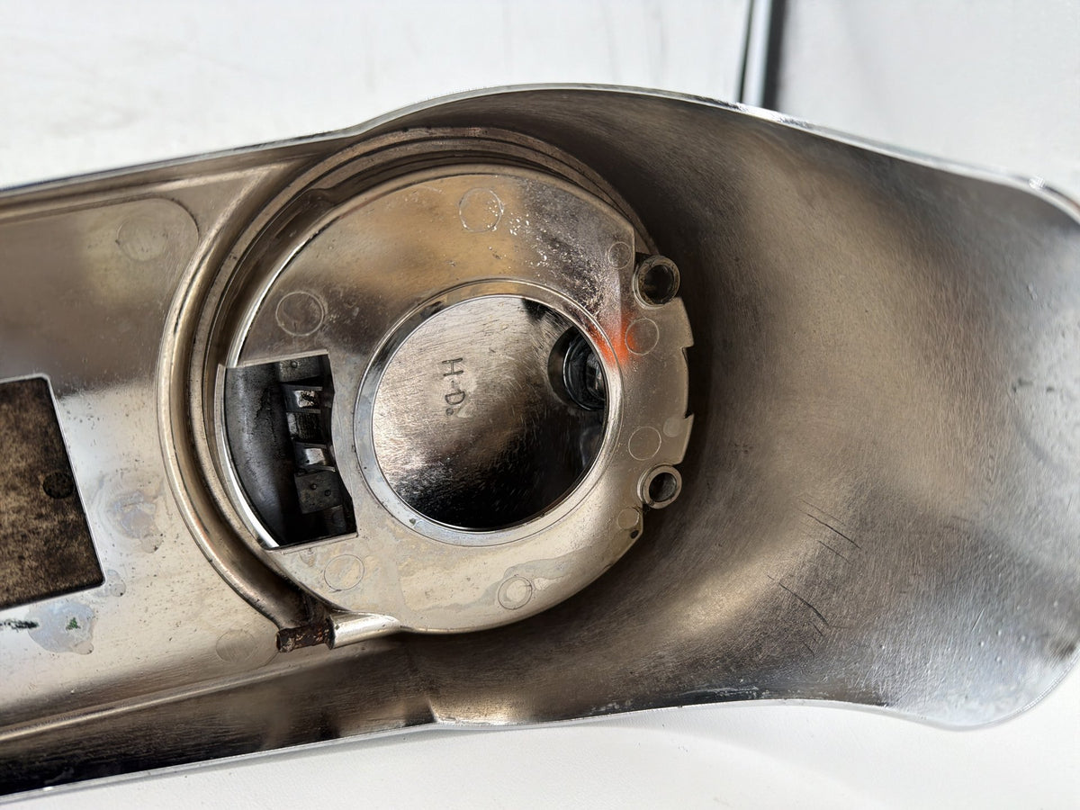 2001 Harley Electra Glide Touring FLHT OEM Fuel Gas Tank Dash Console NOKey