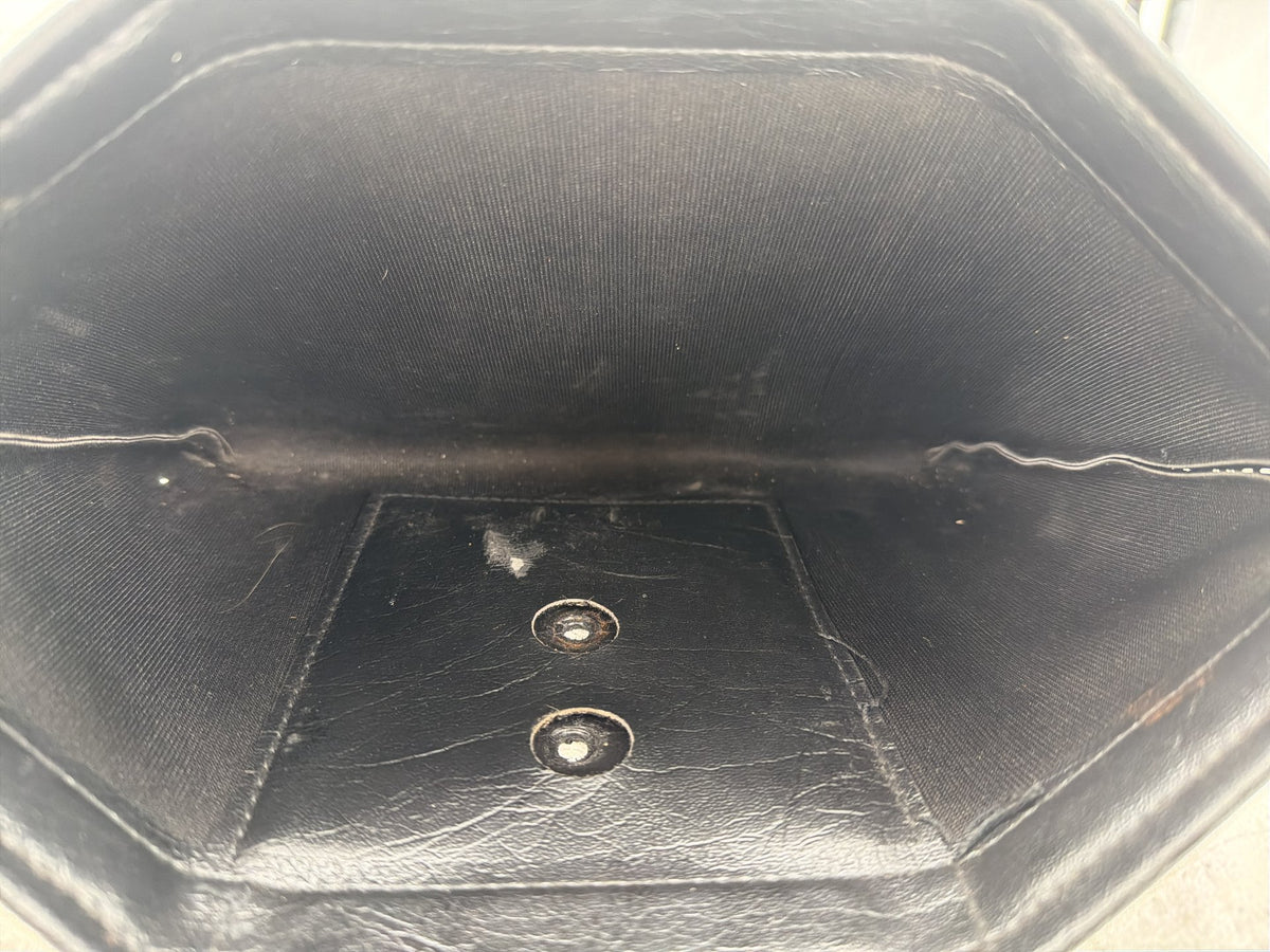 2004 Harley Electra Glide Touring Ultra OEM Tour-Pak Storage Pouch Leather Bag