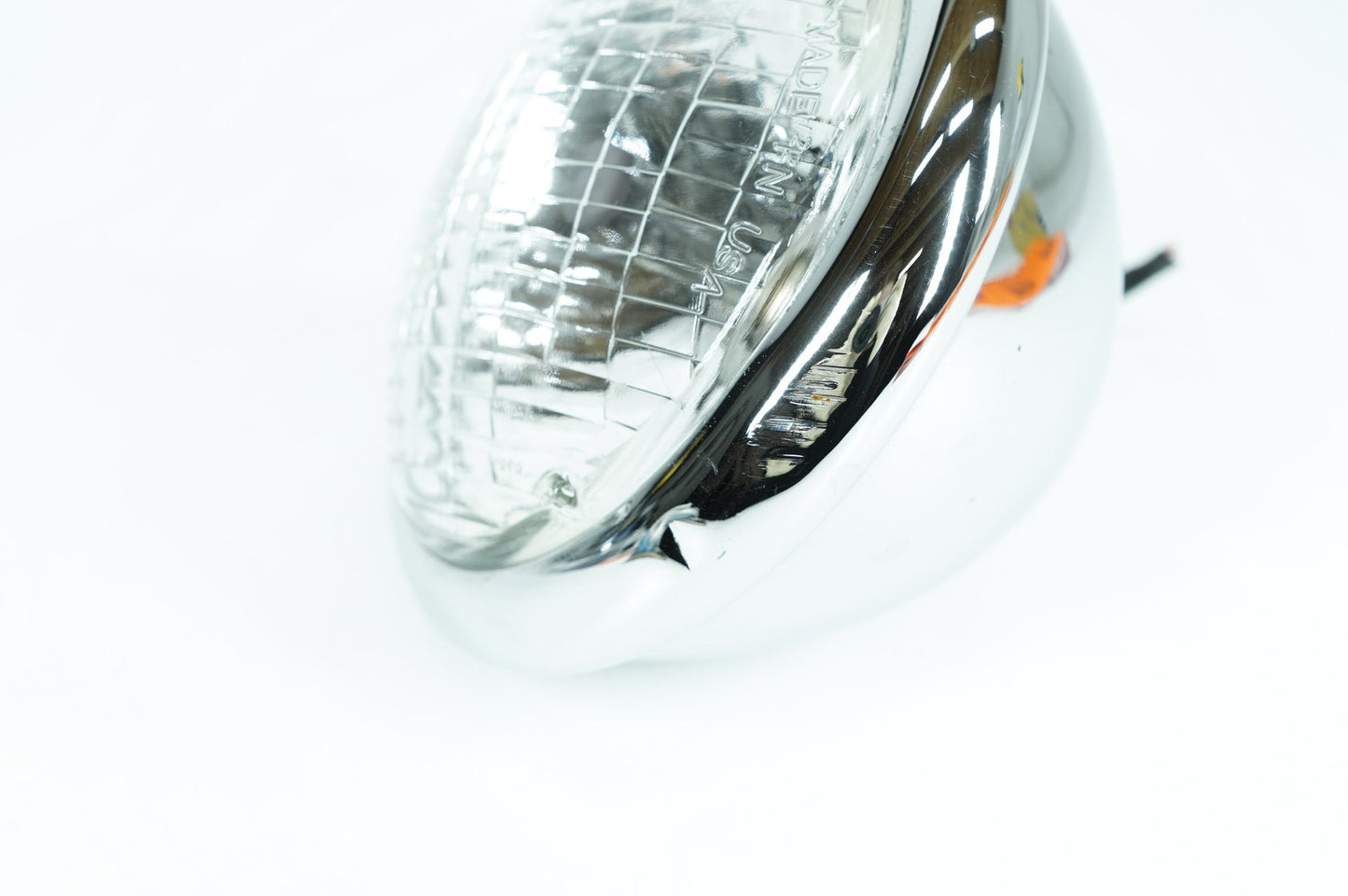 1999 - 2006 Harley-Davidson Dyna Wide Glide Headlight Headlamp Head Light Halogen  	67777-80A