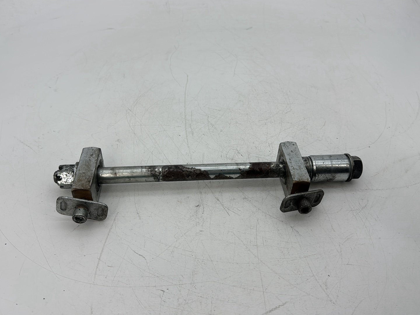 2002 Harley Dyna FXD Super Glide OEM Rear Wheel Axle Bolt Shaft