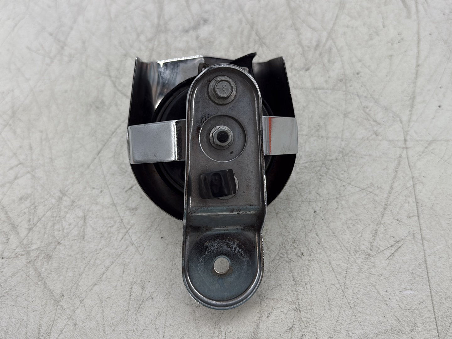 2016 Harley Road King Touring FLHR OEM Horn Signal Klaxon Chrome Cover