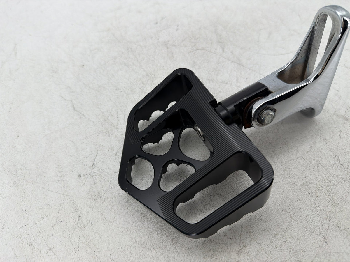2006 Harley Street Glide Touring Rear Passenger 1 Foot Peg Step Rest Billet CNC