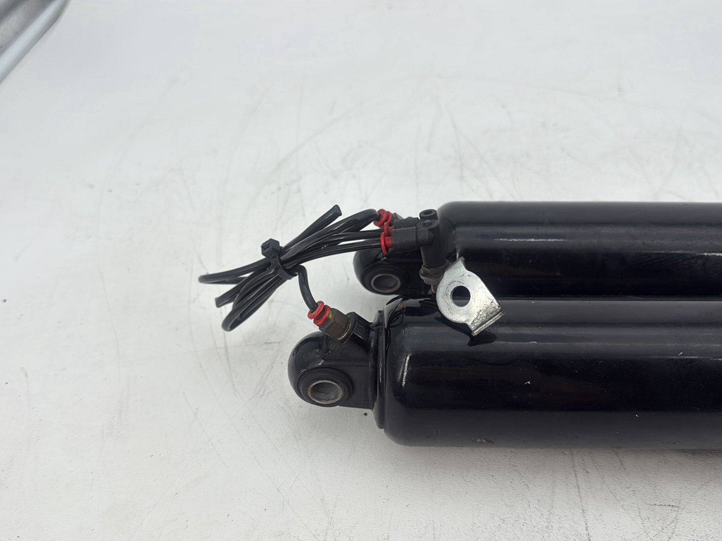 2011 Harley Electra Glide Ultra FLHTK OEM Rear Left Right Shock Absorbers 13"