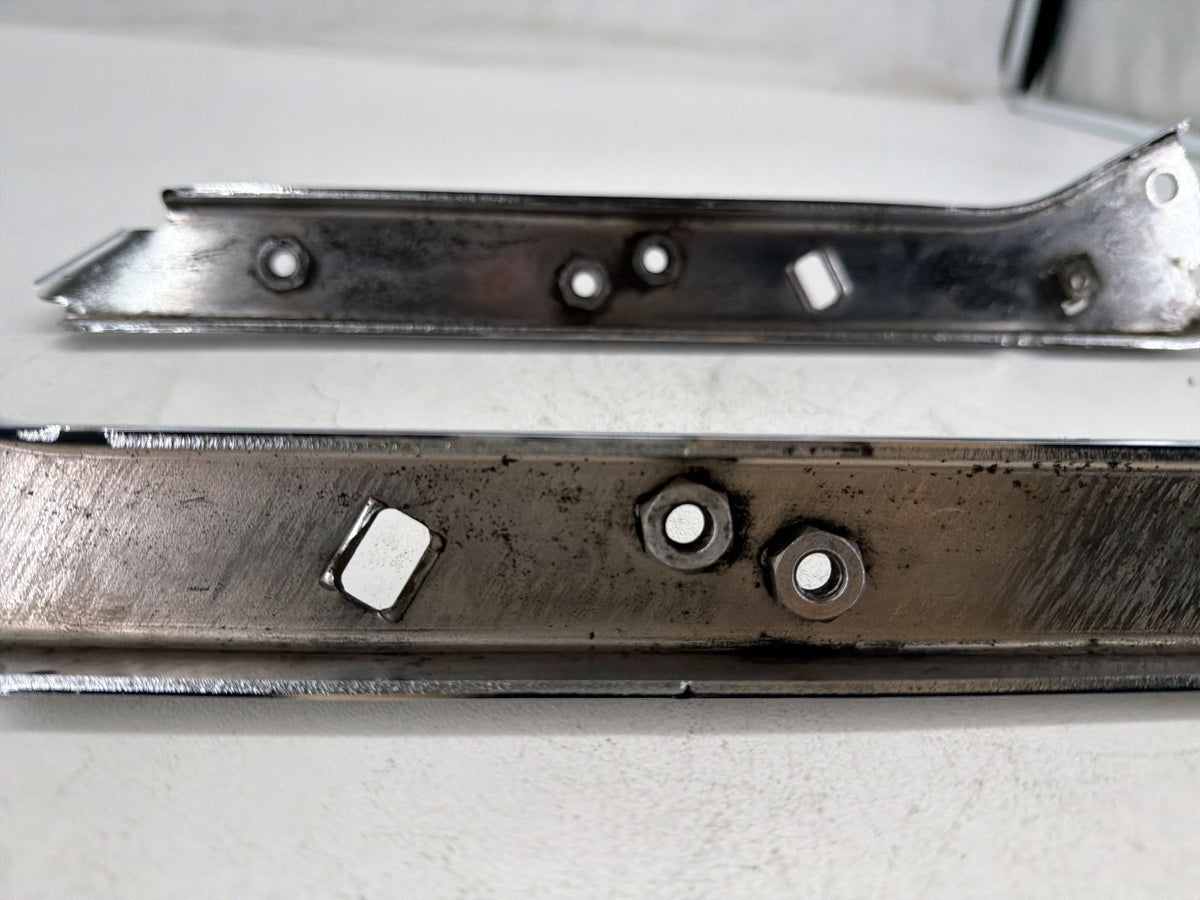 02 Harley Electra Glide Touring OEM Left Right Saddlebag Fender Struts Brackets