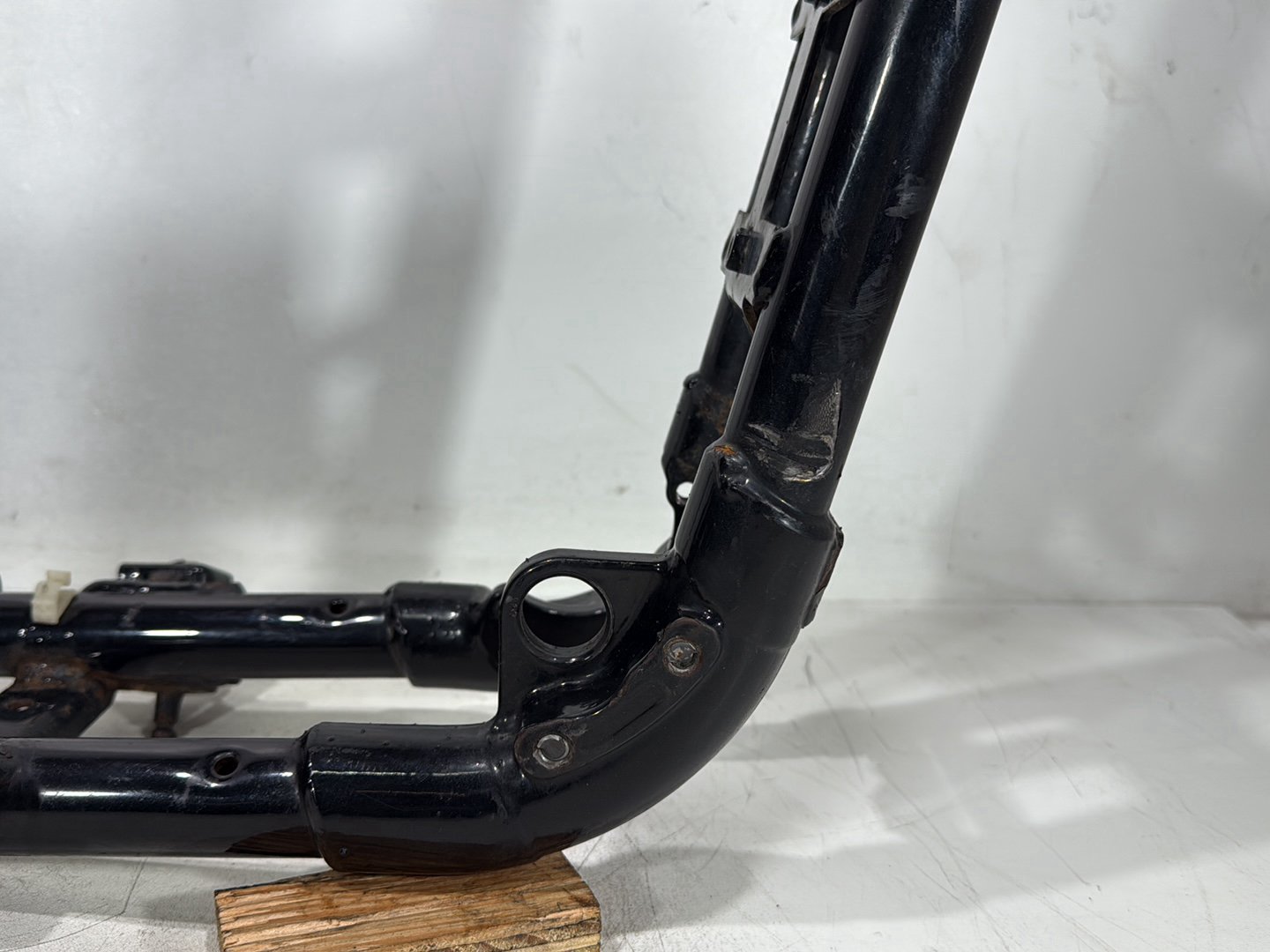 2004 Harley Sportster XL883C 883 Custom OEM Body Main Frame Chassis SLVG