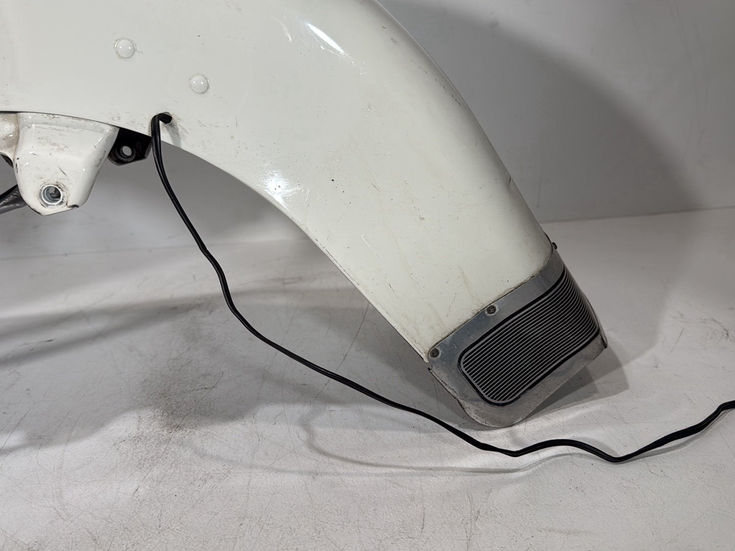 1999 - 2006 Harley-Davidson Touring Road King Police Front Wheel Fender Shell Panel w/ Front Fender Bumper Rail Cushion