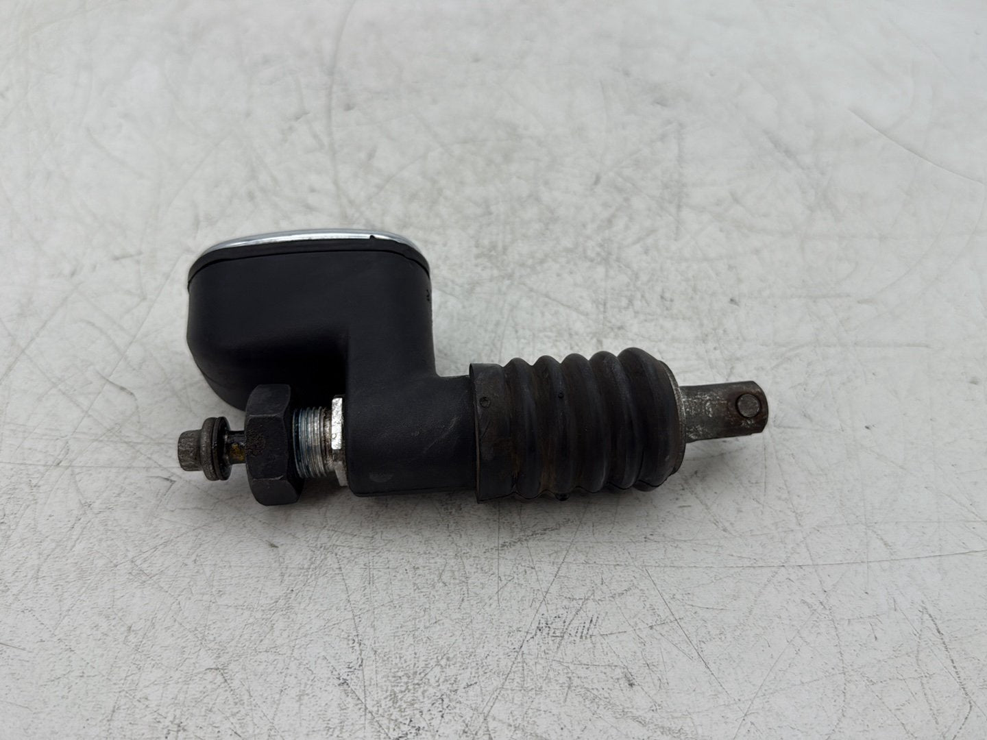 2006 Harley Electra Glide Touring Classic FLHTCI OEM Rear Brake Master Cylinder Reservoir