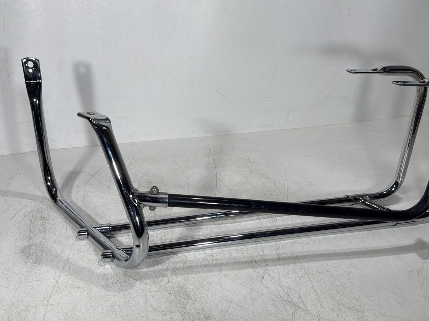 1999 - 2006 Harley-Davidson Touring Electra Glide Classic Rear Left Right Saddlebag Guard Rails Bar