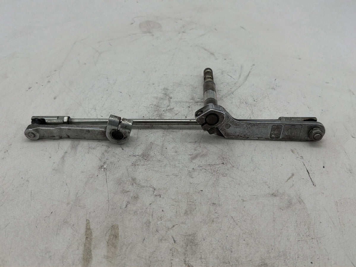 2011 Harley Road Glide Touring FLTRX OEM Gear Shifter Lever w/ Rod linkage