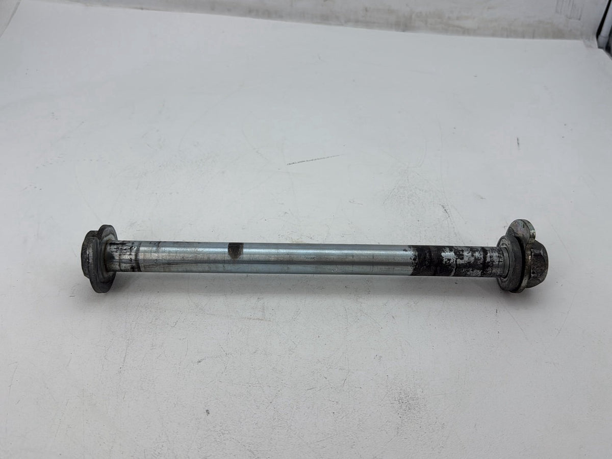 2014 Harley Electra Glide Touring CVO Screamin Eagle Rear Wheel Axle Bolt Shaft