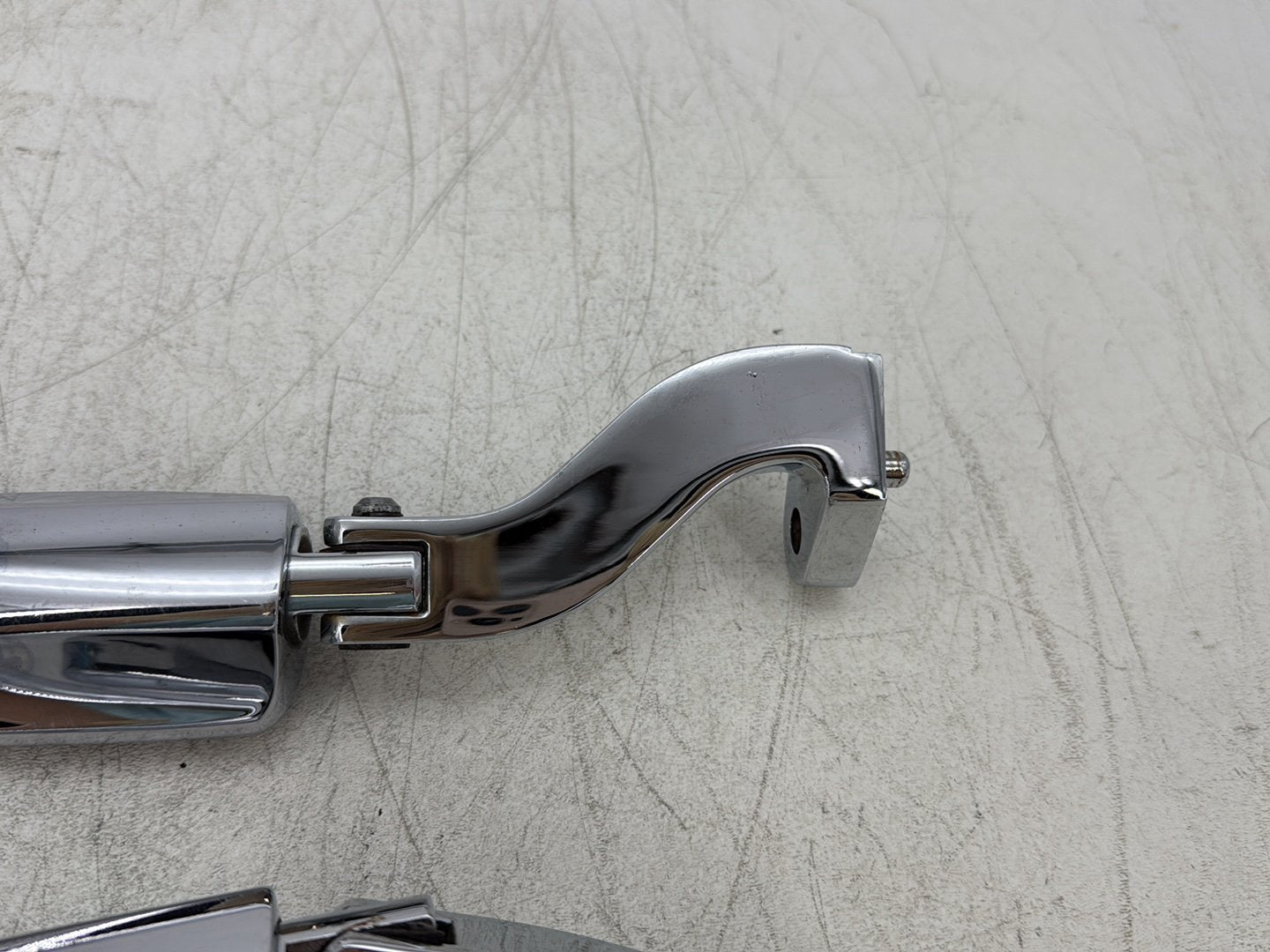2004 Harley Road King Touring Custom FLHRSI OEM Passenger Left & Right Foot Pegs