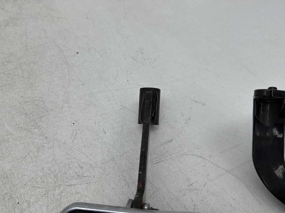2011 Harley Electra Touring Ultra Left Right Driver & Pass Floorboard Foot Rest
