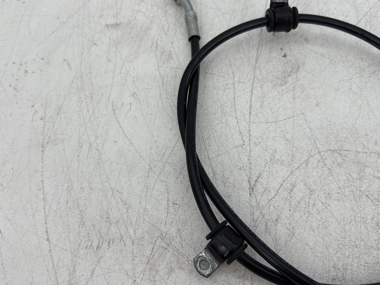 2008 Harley Dyna FXDL Low Rider Anniversary OEM Front Brake Hose Line Pipe