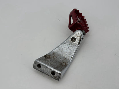 2006 - 2017 Harley-Davidson Dyna Street Bob Left Driver Foot Controls Peg Rest 50639-90A