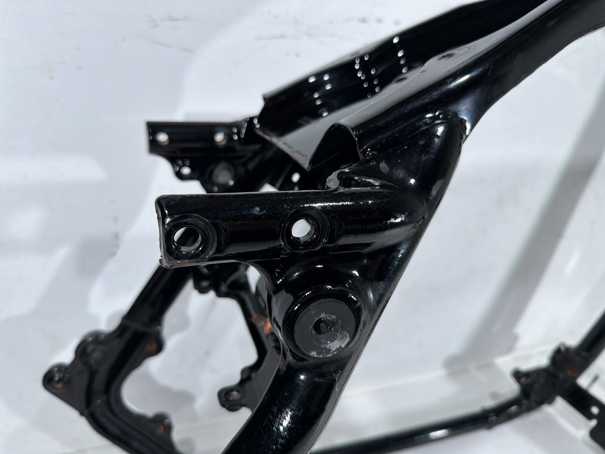 2009 Harley Street Glide Touring FLHX OEM Body Main Frame Chassis SLVG