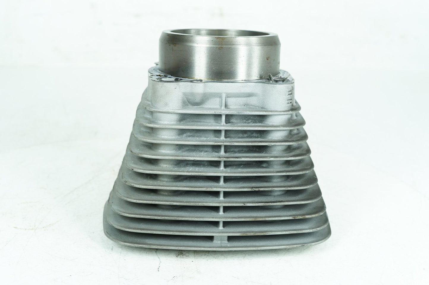 1991 - 2003 Harley-Davidson Sportster Hugger Twin Cam Engine Jug 1 Cylinder Barrel 16446-86B