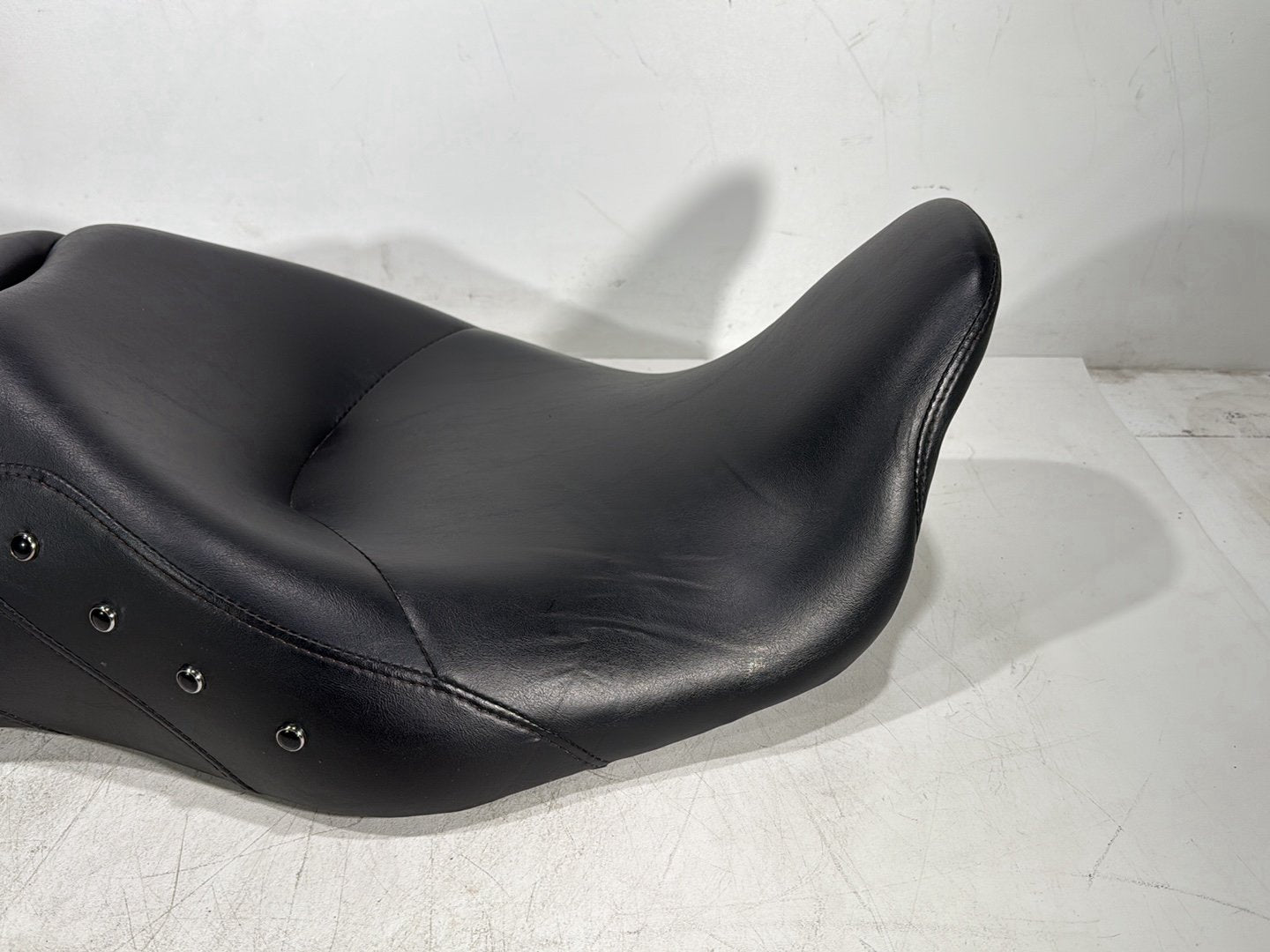 2016 Harley Road King Touring FLHR OEM Passenger Rider Driver Seat Saddle