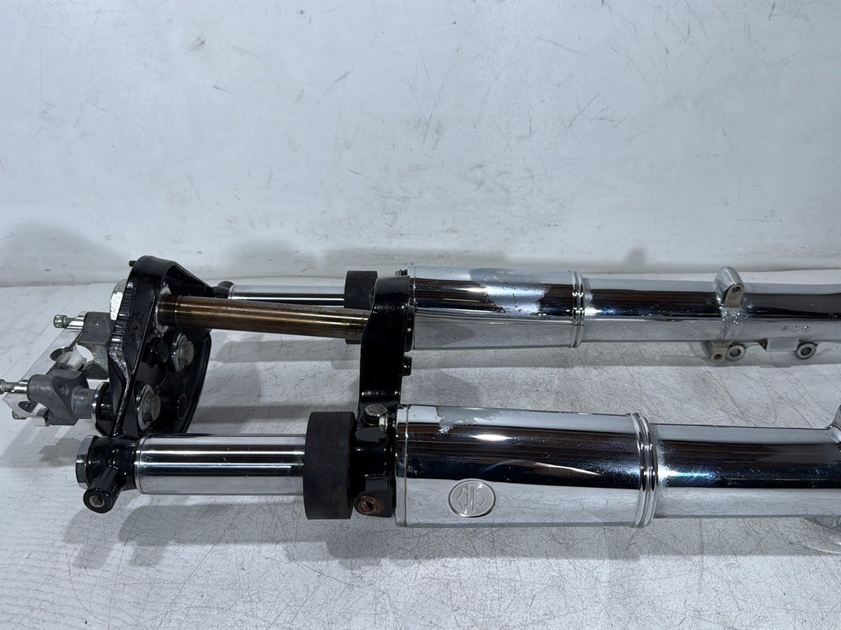 06 Harley Electra Glide Touring Front Triple Tree Set & LH RH Fork Legs Sliders