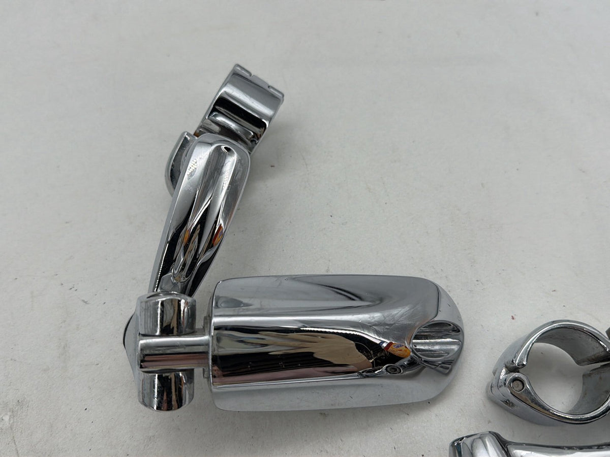 2010 Harley Street Glide Touring FLHX OEM Front Right Left Highway Foot Pegs