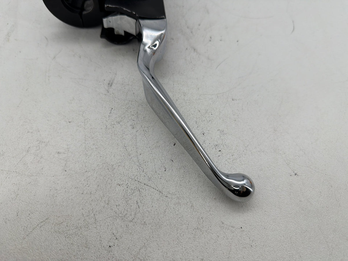 2002 Harley Electra Glide Touring OEM Front Right Brake Lever Master Cylinder