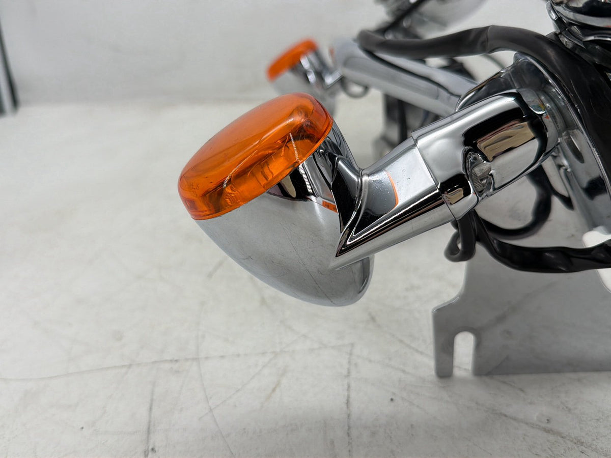 2007 Harley Electra Glide Touring OEM Front Turn Signal Indicators Aux Light Bar