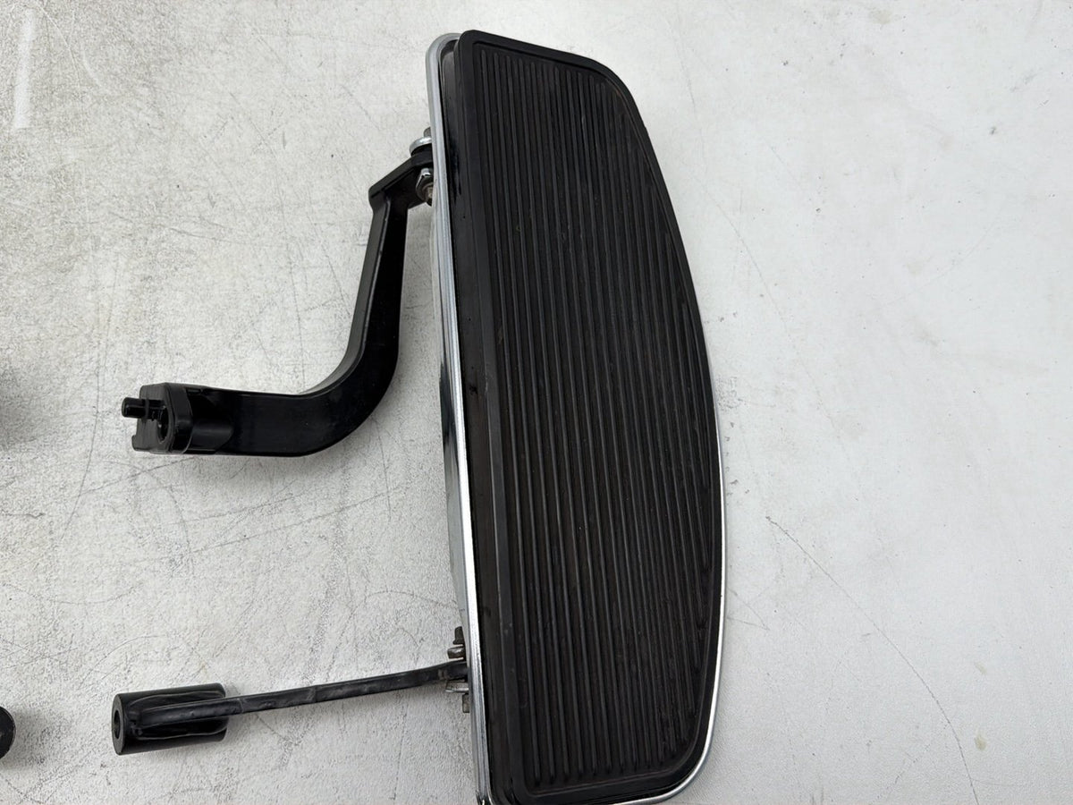 2012 Harley Electra Glide Touring Ultra OEM Left Right Driver Floorboard Foot Rest
