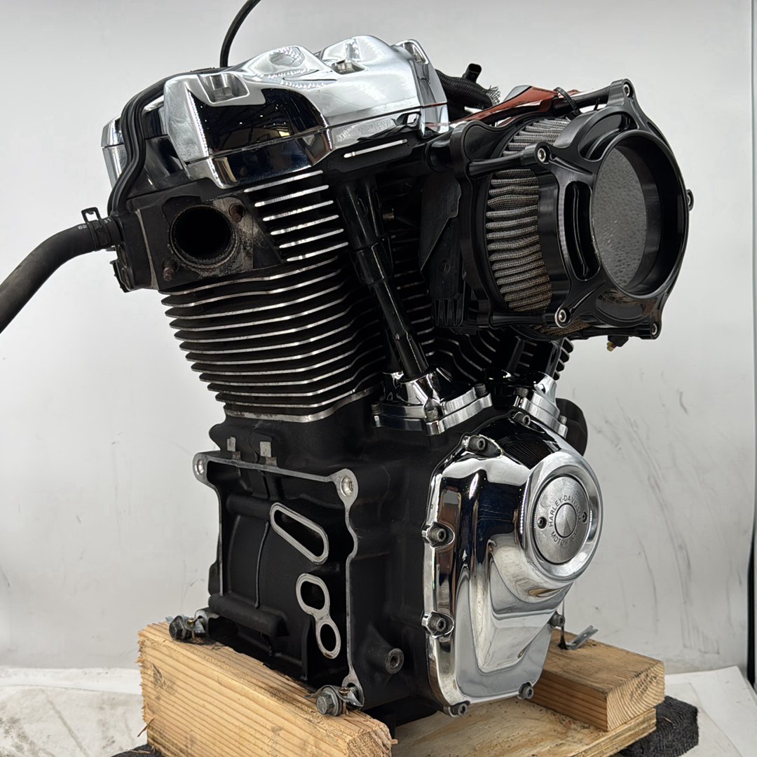 18 Harley Electra Glide Touring Ultra OEM EFI Milwaukee M8 107 Engine Motor 52K
