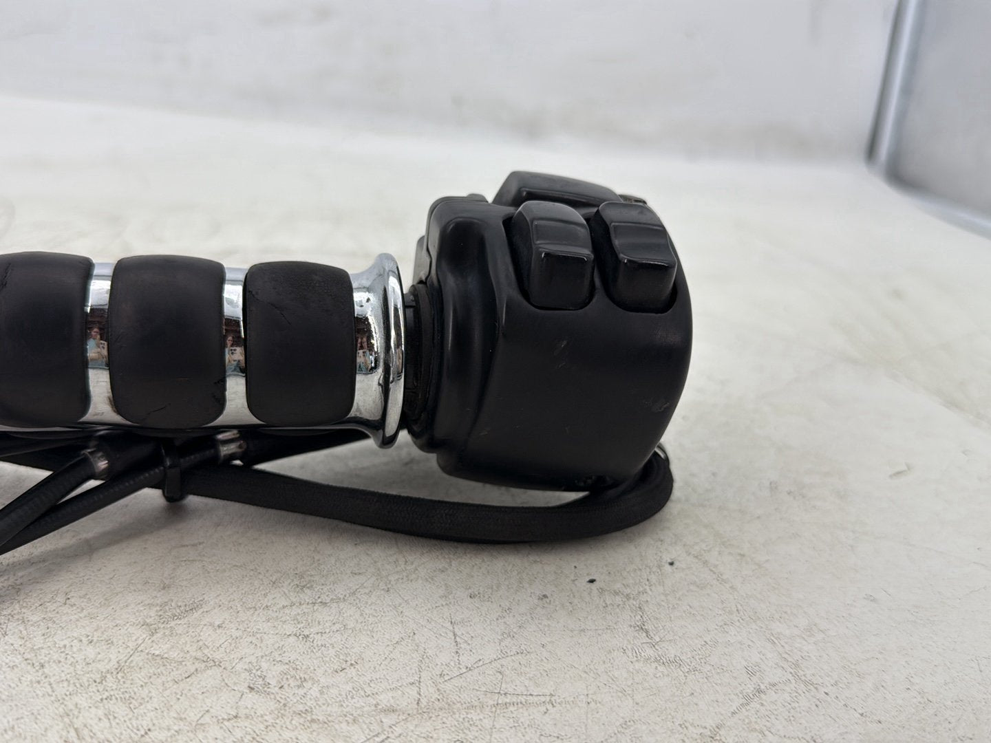 2015 Harley Dyna Low Rider FXDL OEM Right Engine Start Kill Switches Controls