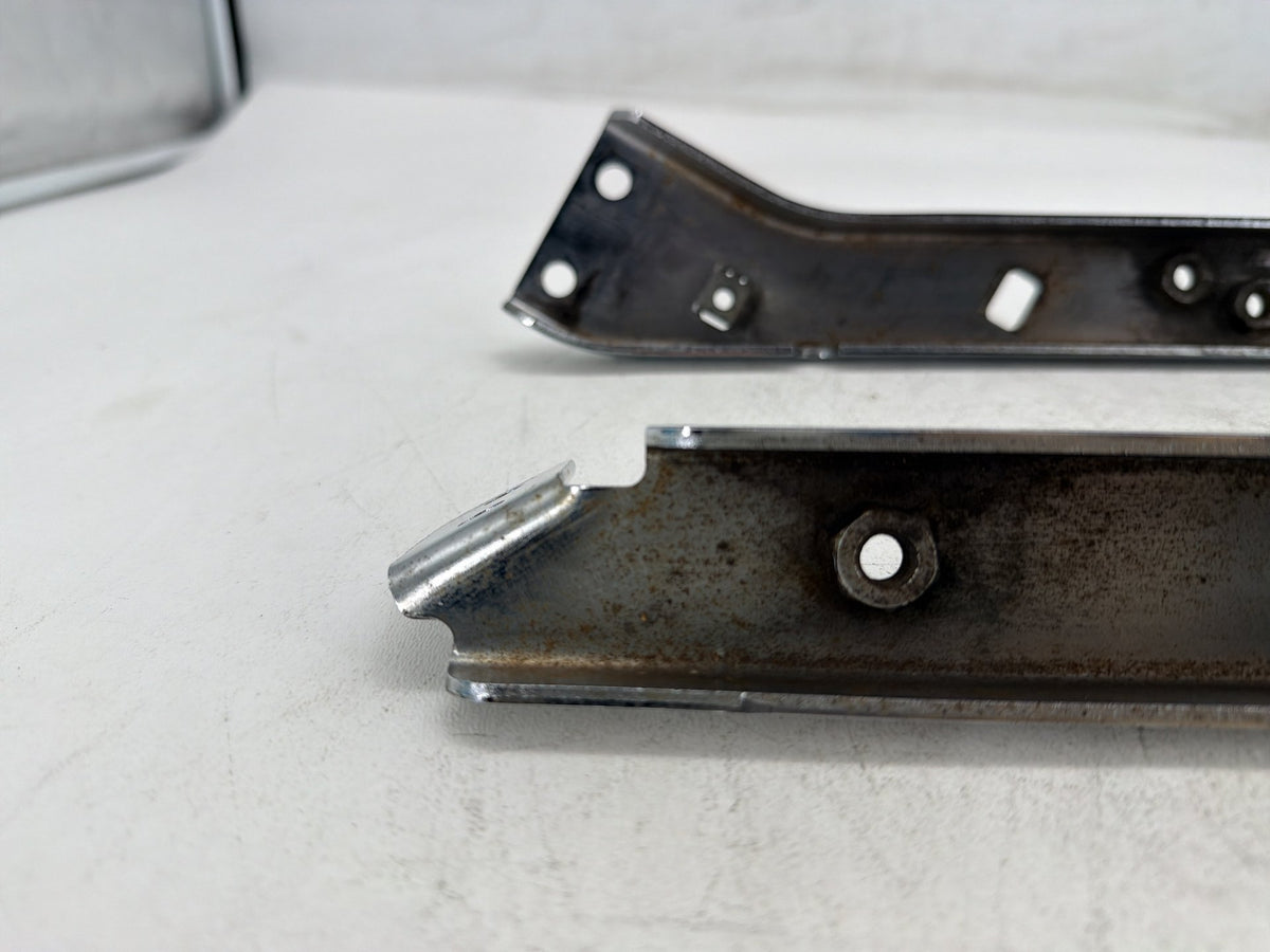 02 Harley Electra Glide Touring OEM Left Right Saddlebag Fender Struts Brackets