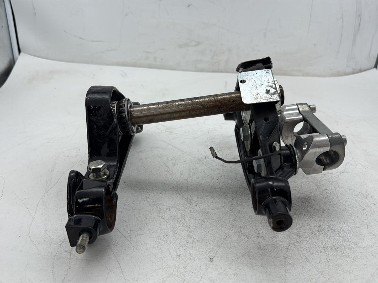 2007 Harley Road King Touring FLHR OEM Front Fork Upper Lower Triple Tree