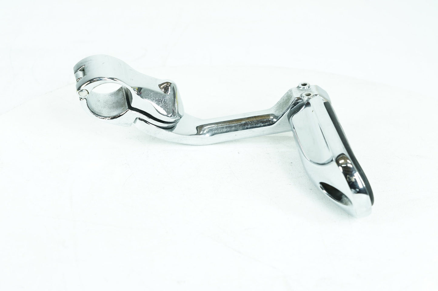 2008 - 2016 Harley-Davidson Touring Street Glide Front Driver Highway 1 Foot Peg Rest 50211-04