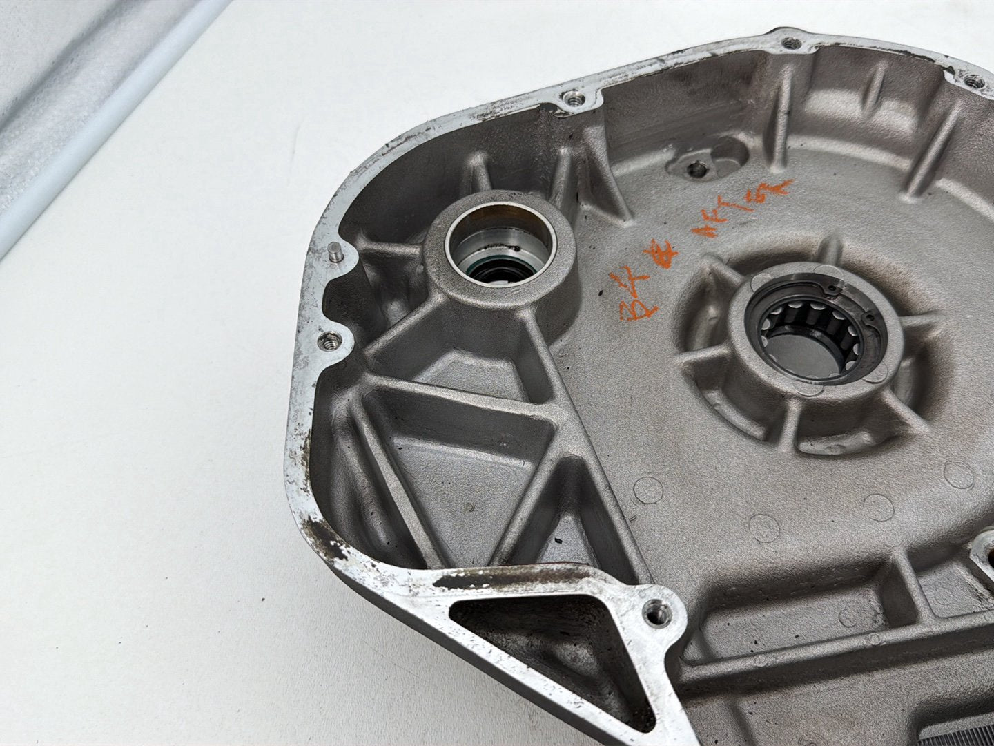 1984 - 1998 Harley-Davidson Touring Electra Glide Classic Inner Primary Clutch Cover 60677-99B