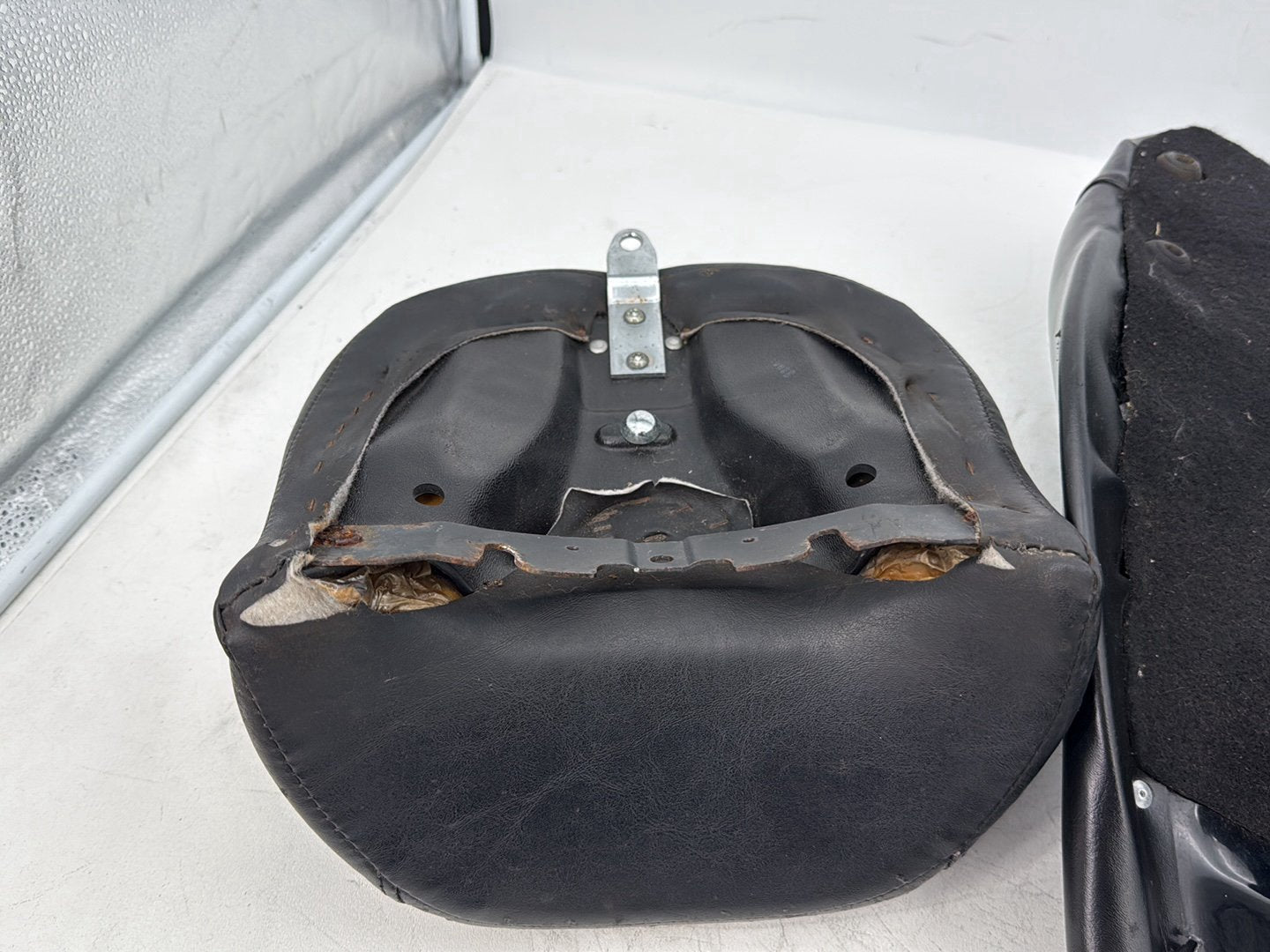 2006 Harley Touring FLHRI Road King OEM Passenger Driver Seat Saddle Le Pera