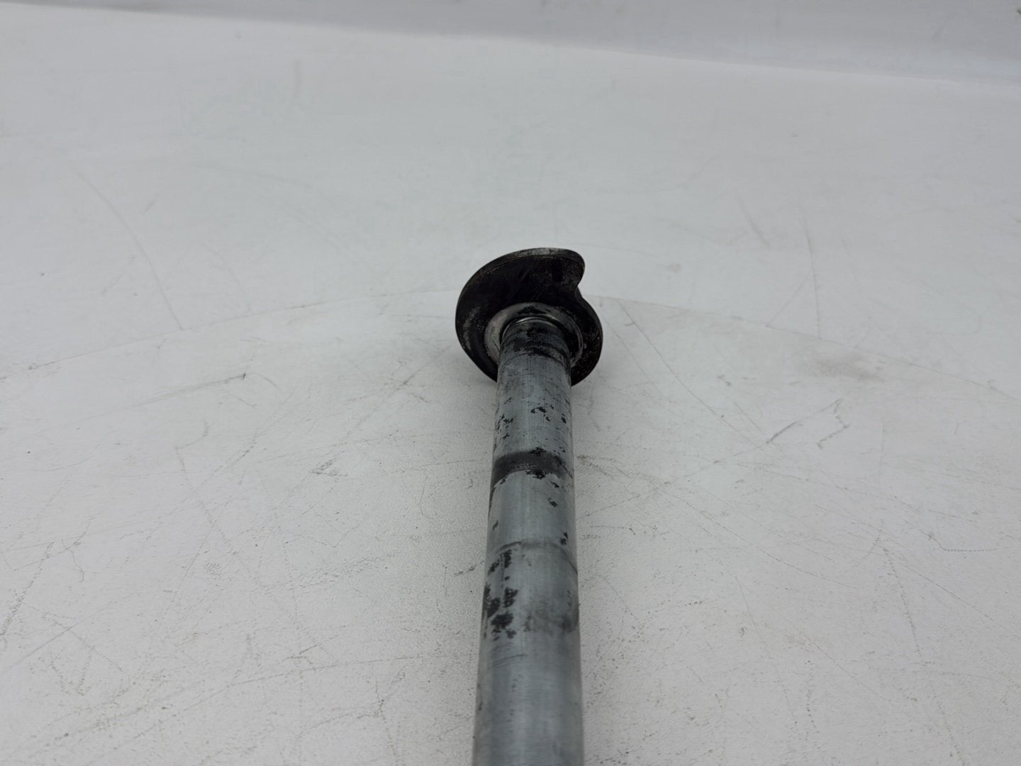 2019 - 2023 Harley-Davidson Touring Street Glide Rear Wheel Axle Bolt Shaft 43000002