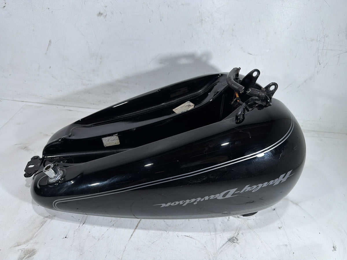 2006 Harley Softail Deuce FXSTDI OEM Fuel Gas Tank Gasoline Reservoir 62082-00C
