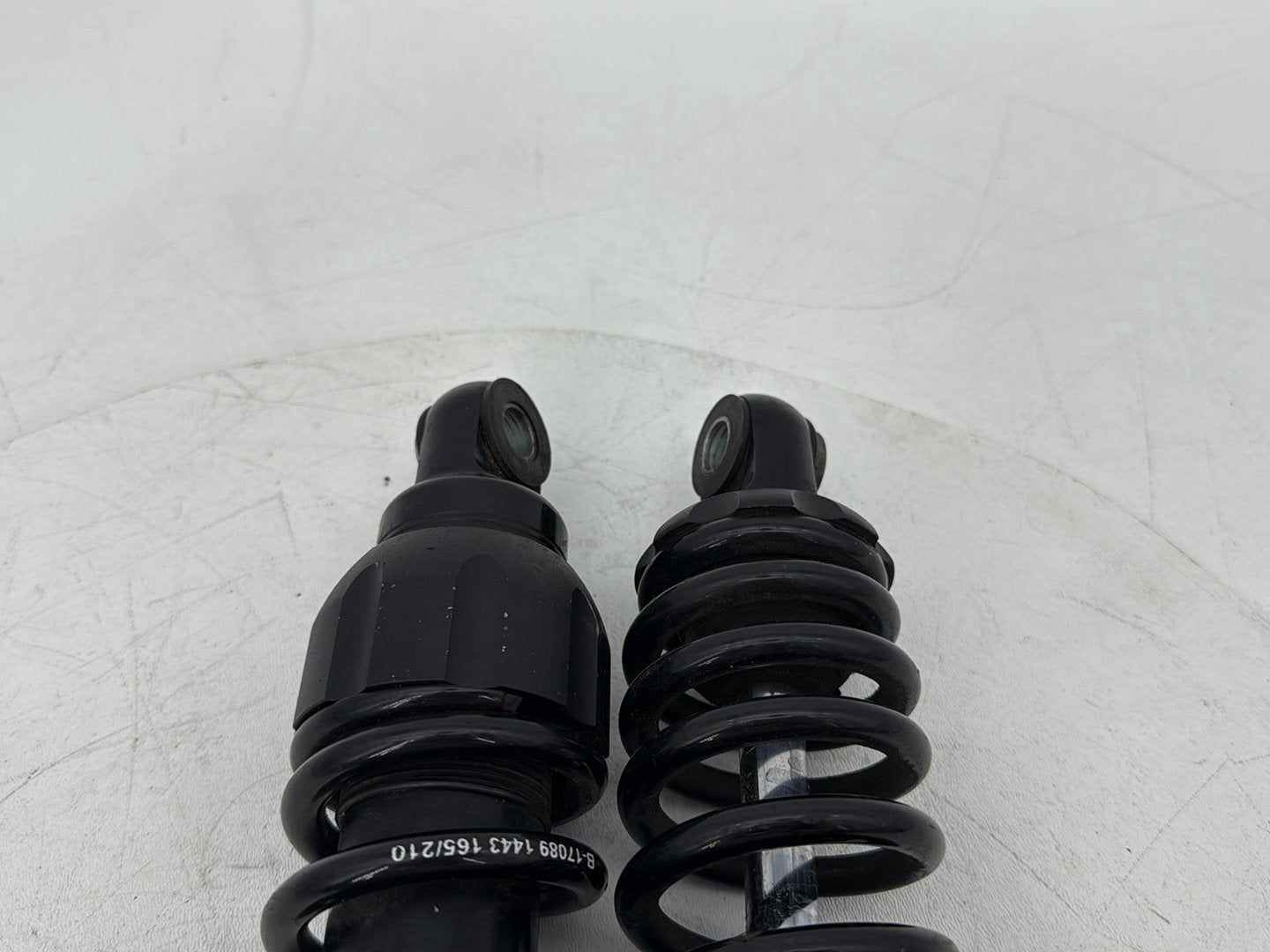 1999 - 2006 Harley-Davidson Touring Electra Glide Ultra Rear Left Right Shock Absorbers Progressive Suspension