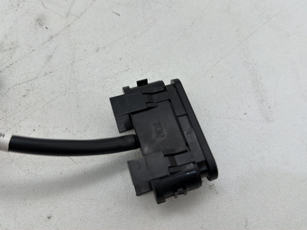 2011 Harley Electra Glide Touring Ultra OEM Dash Indicator Lamp Wire Plug 68789-96A