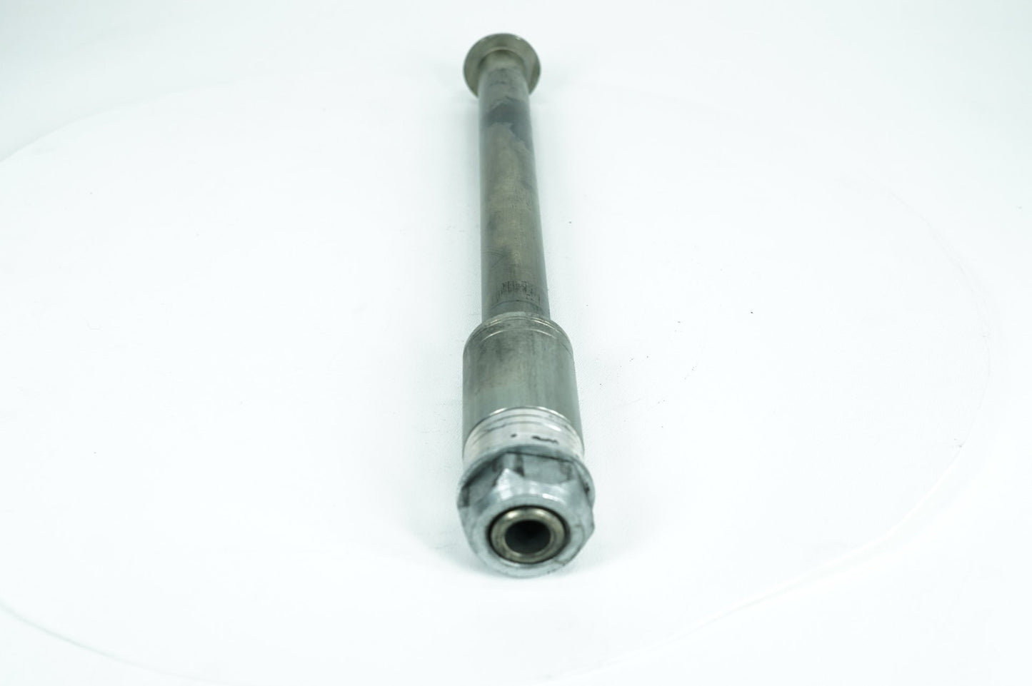 2007 - 2017 Harley-Davidson Dyna Street Bob Rear Wheel Axle Bolt Shaft 41114-08