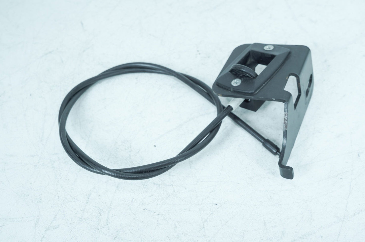 2007 - 2011 Harley-Davidson Touring Electra Ultra Varilock Gas Spring Mount Bracket & Cable 02752046