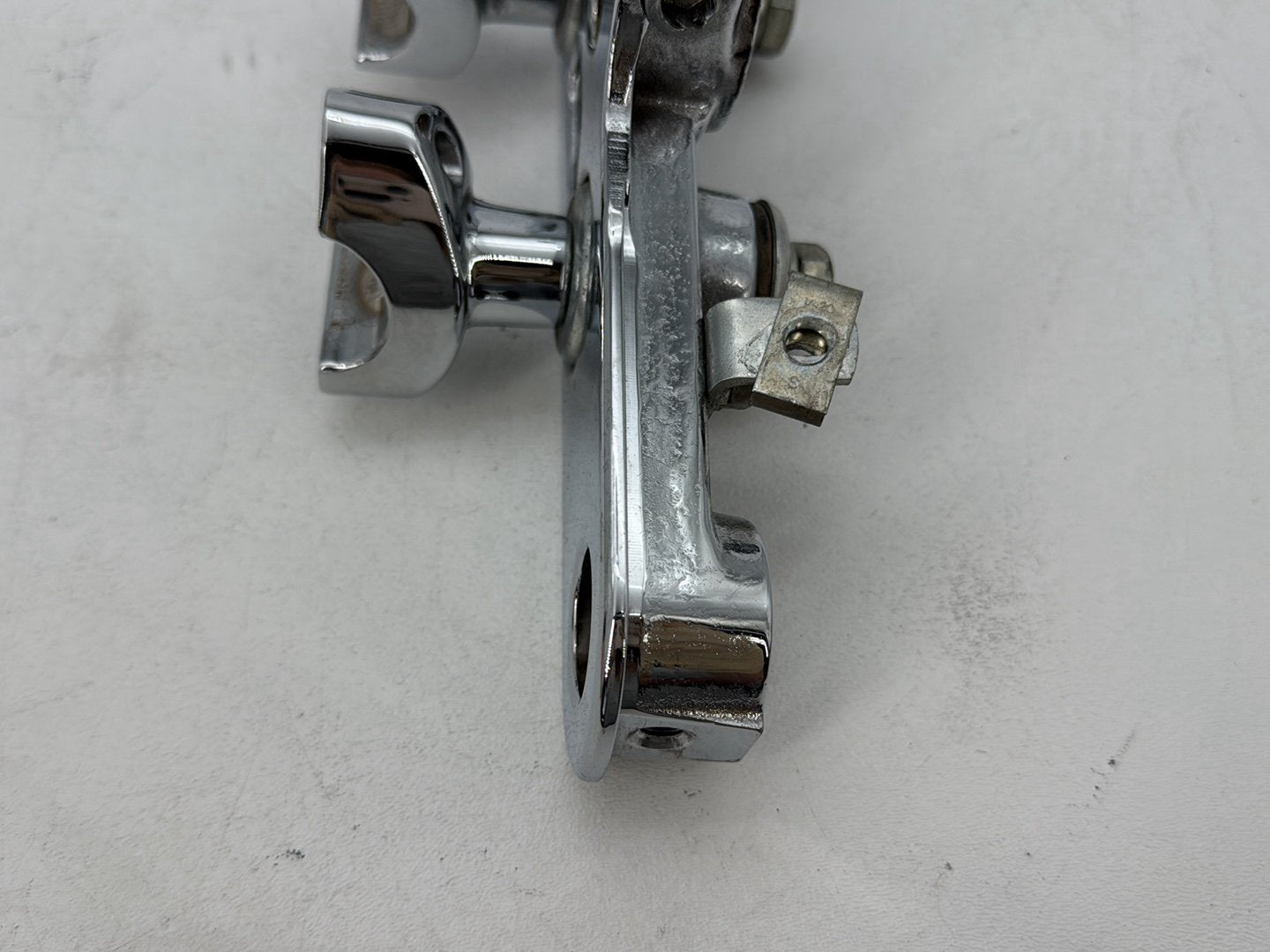 2004 Harley Softail FLSTC Heritage Classic OEM Front Fork Upper Triple Tree Clamps